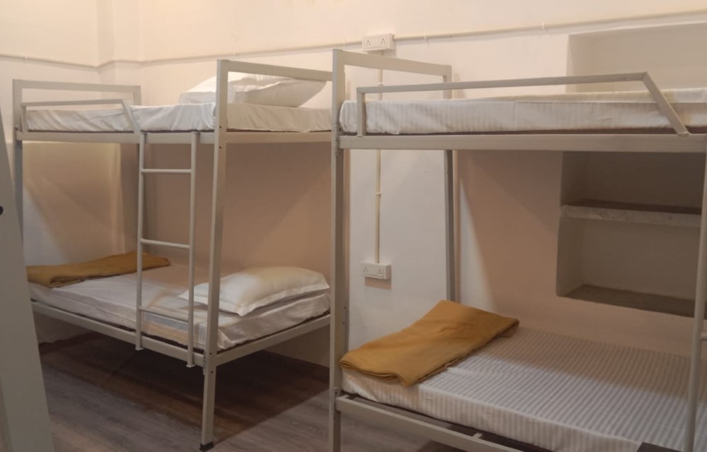 Mixed Dorm 2